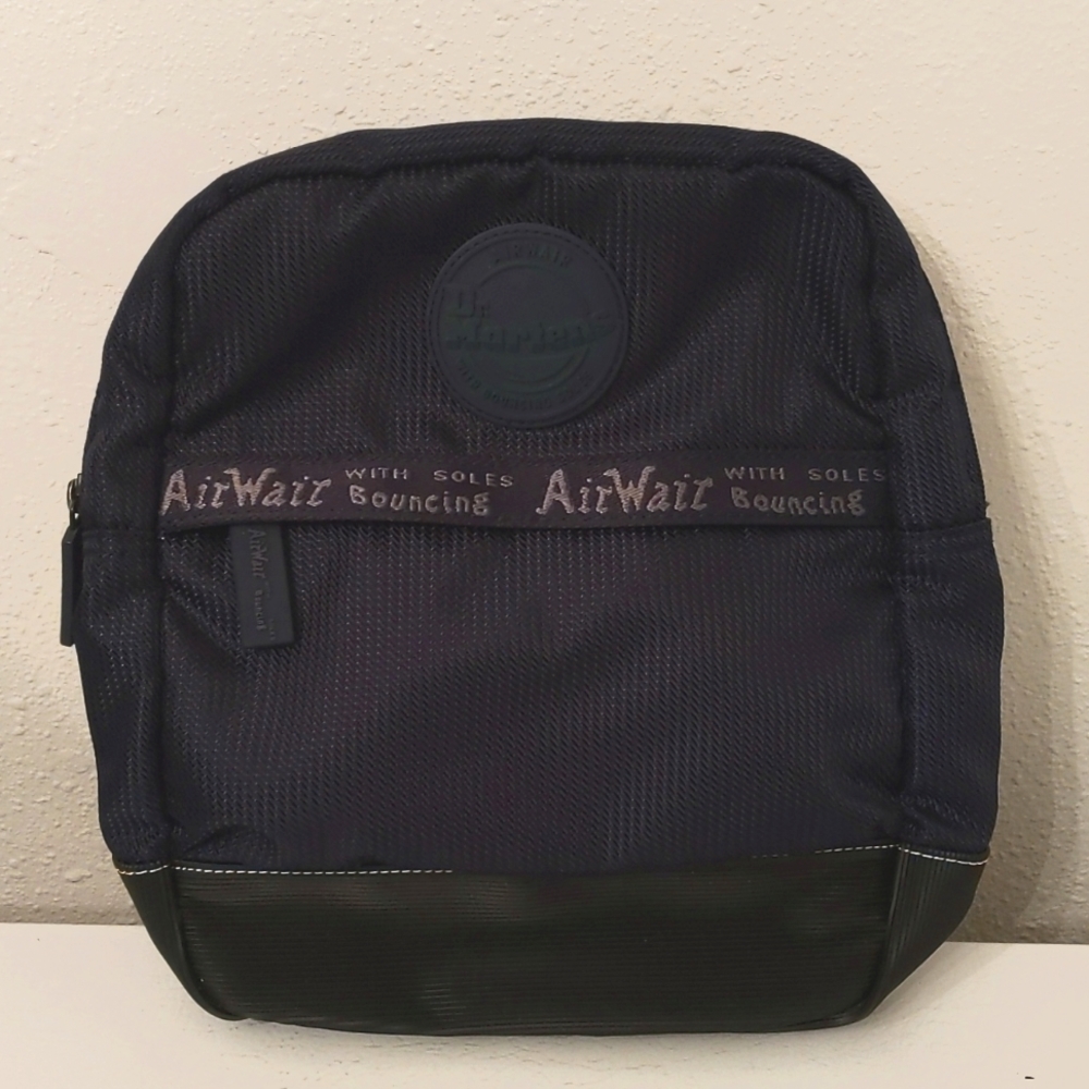 Dr martens mini dna backpack